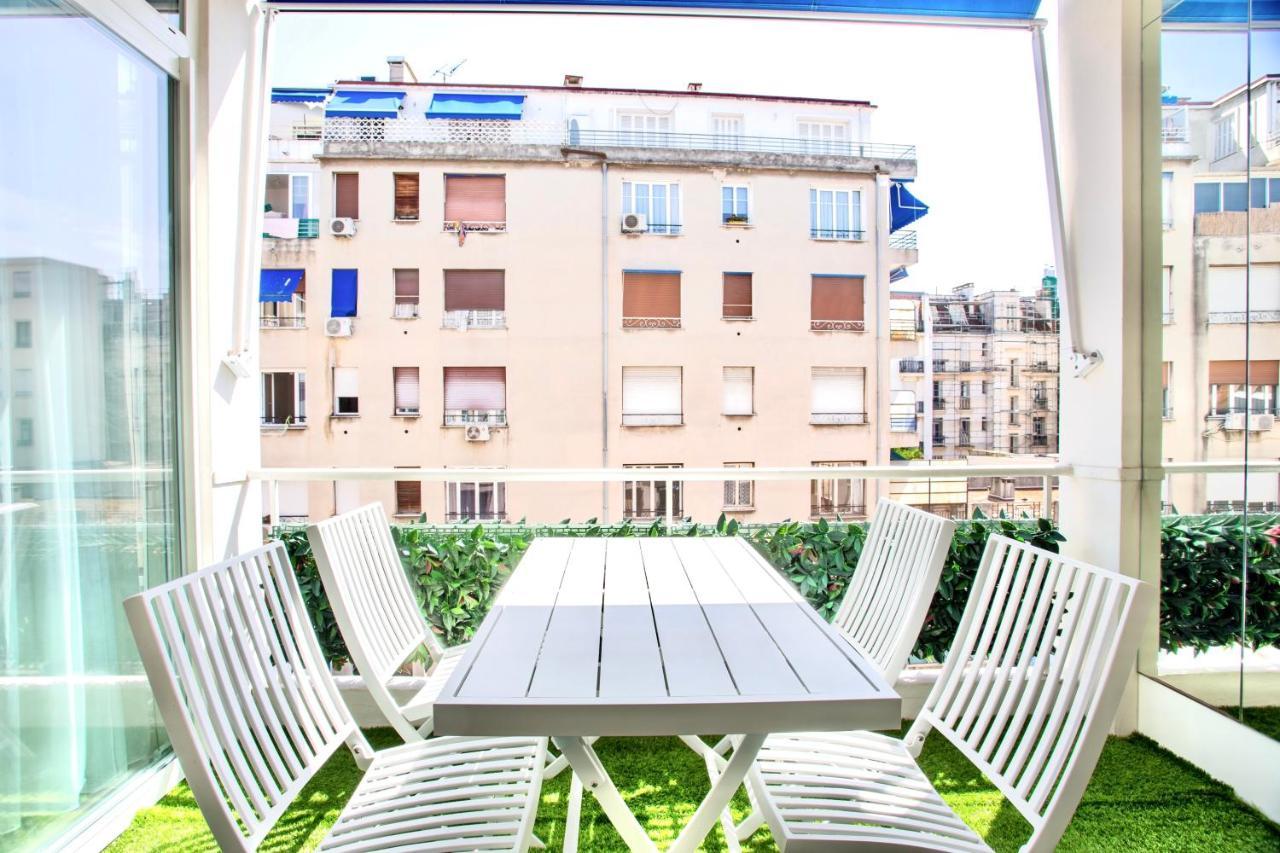 Luxurious 2 Bedrooms Apartment, 30 Meter From Appartamento *