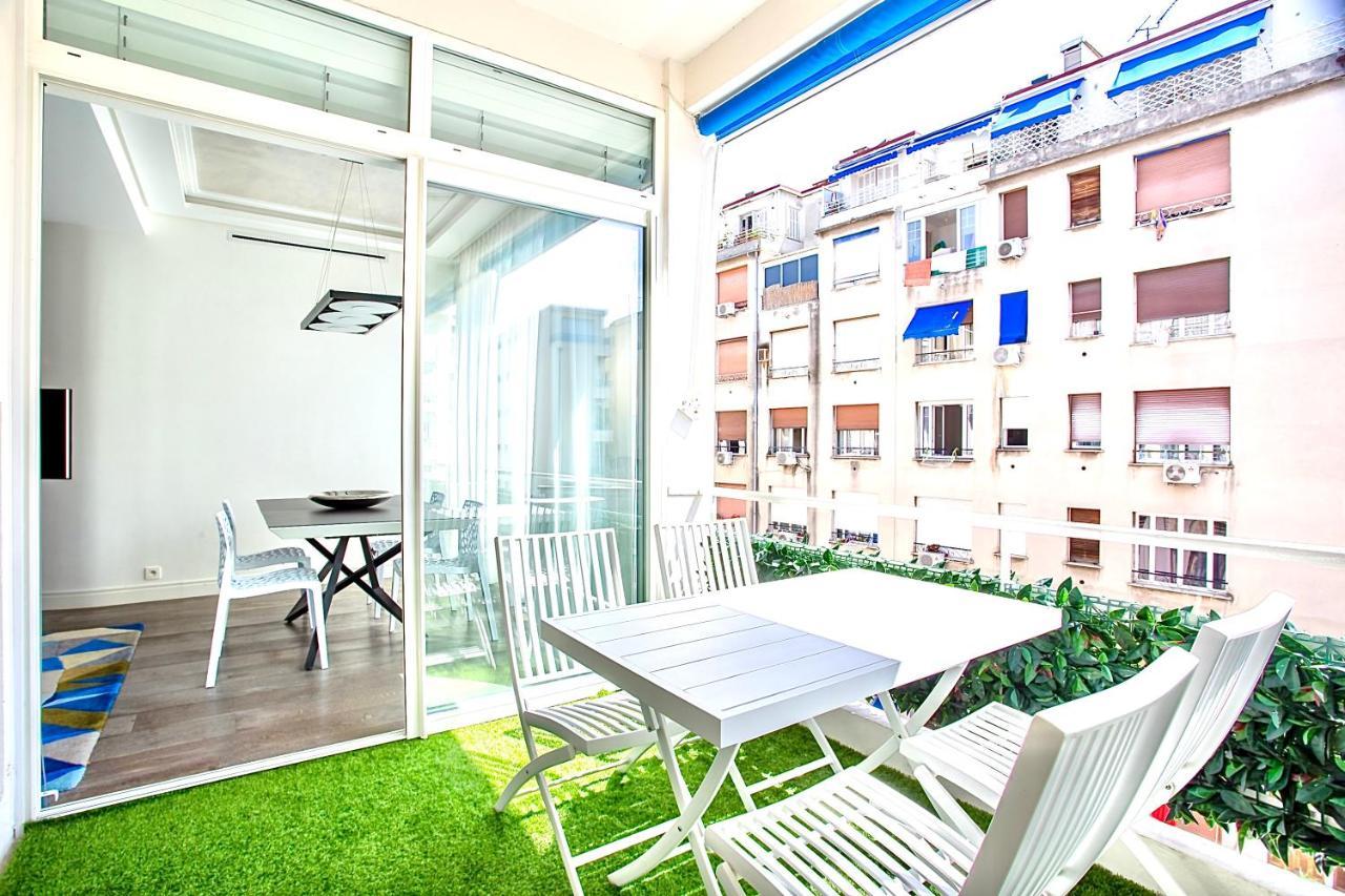 Luxurious 2 Bedrooms Apartment, 30 Meter From Appartamento *