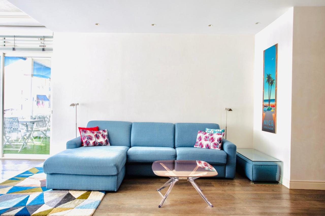 Luxurious 2 Bedrooms Apartment, 30 Meter From Apartment *